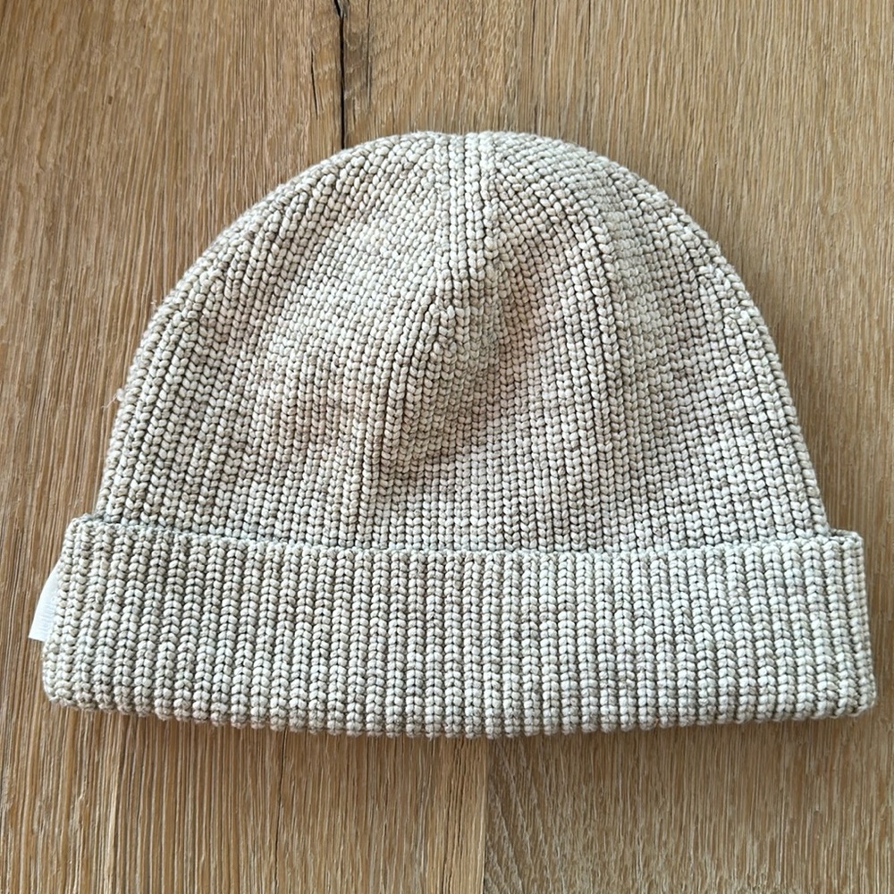 Lululemon hat